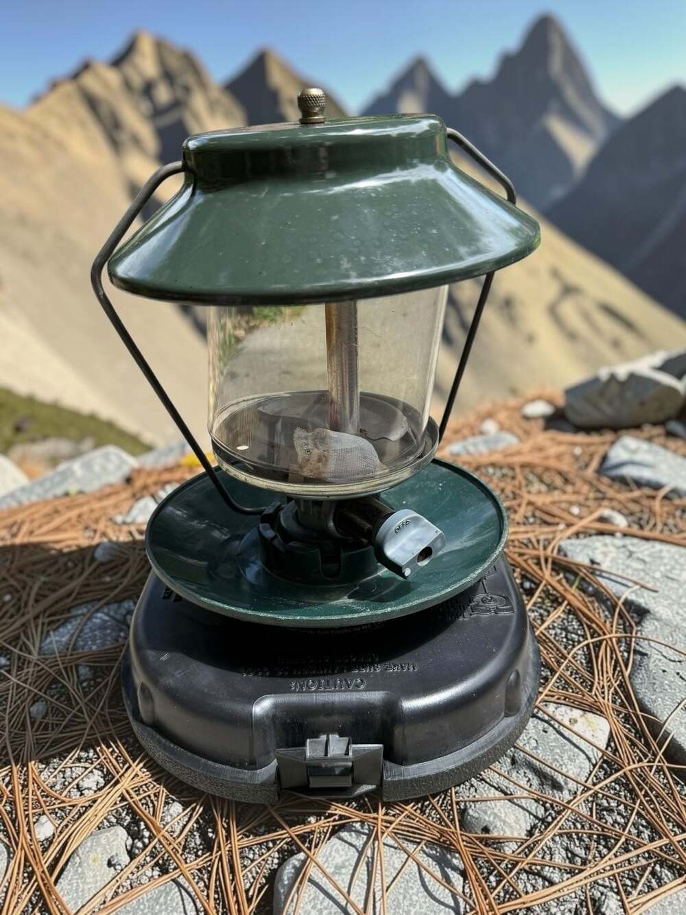 Century Primus Quiet Light Propane Camping Lantern Model 7056 with Carrying Case